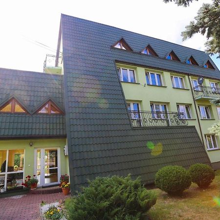 Wieczernik Dom Rekolekcyjny Ksiezy Pallotynow Swieta Katarzyna  Dış mekan fotoğraf