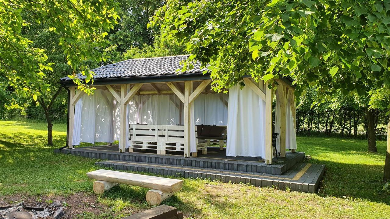 Wieczernik Dom Rekolekcyjny Ksiezy Pallotynow Swieta Katarzyna  Dış mekan fotoğraf